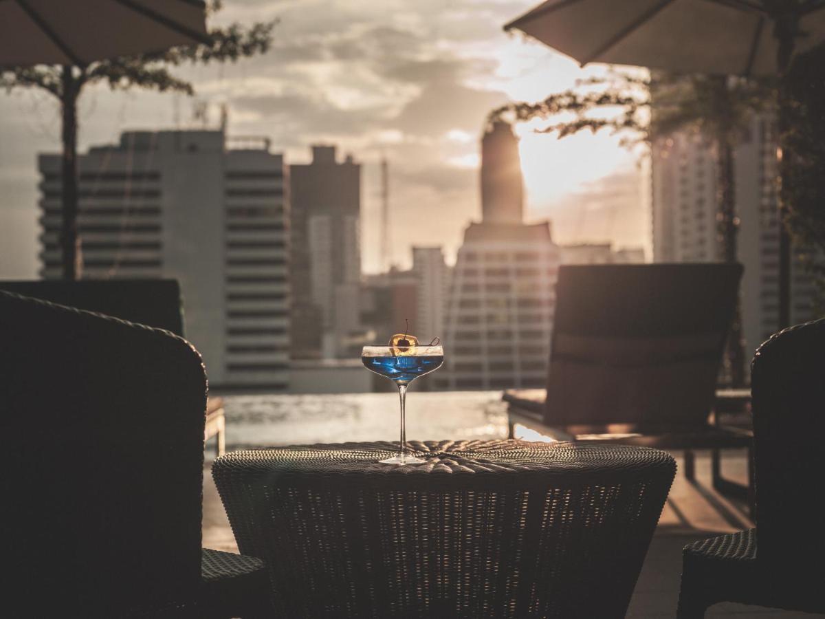Sivatel Bangkok Hotel Екстер'єр фото View from the rooftop bar