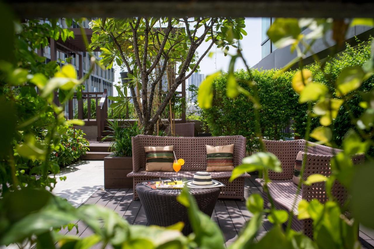 Sivatel Bangkok Hotel Екстер'єр фото The Garden Bar